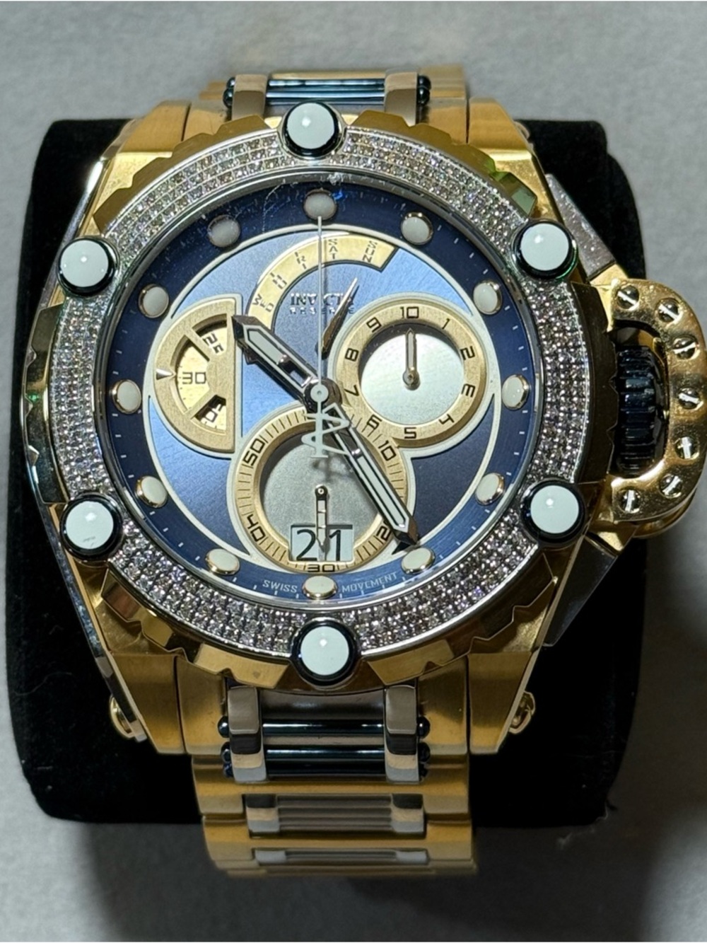 Invicta Flying Fox Reserve Collection 39691 Chronograph Watch with Crystal Bezel